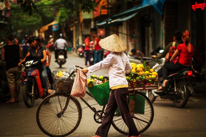 Từ Mua váy hoa mà không biết 4 đến chiến lược content: Hotspot Matrix chia sẻ