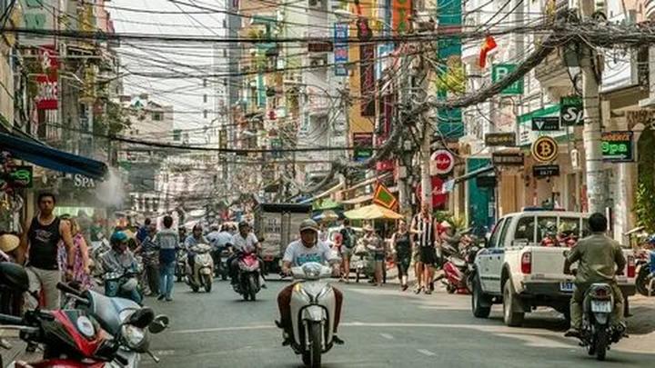 Hotspot Matrix: Biến Cửa hàng đóng cửa, hàng hóa thành cơ hội marketing đột phá