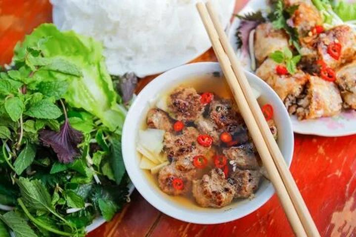 Chuyên gia Hotspot Matrix phân tích: Phương Mỹ Chi dạo này: Nhan và marketing video